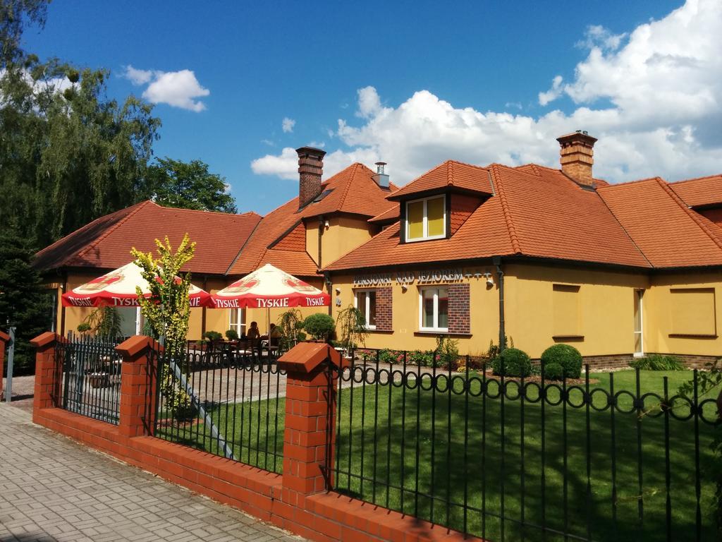 Pensjonat Nad Jeziorem Hotel Mysliborz Luaran gambar