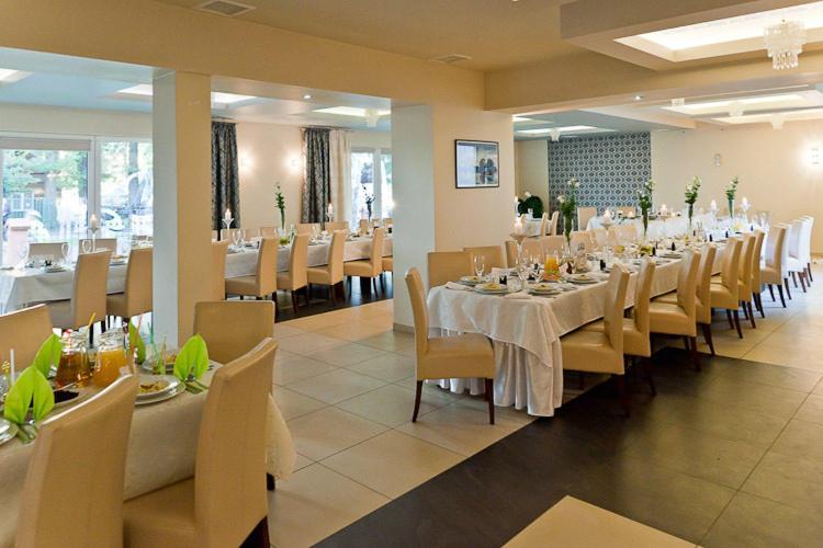 Pensjonat Nad Jeziorem Hotel Mysliborz Luaran gambar