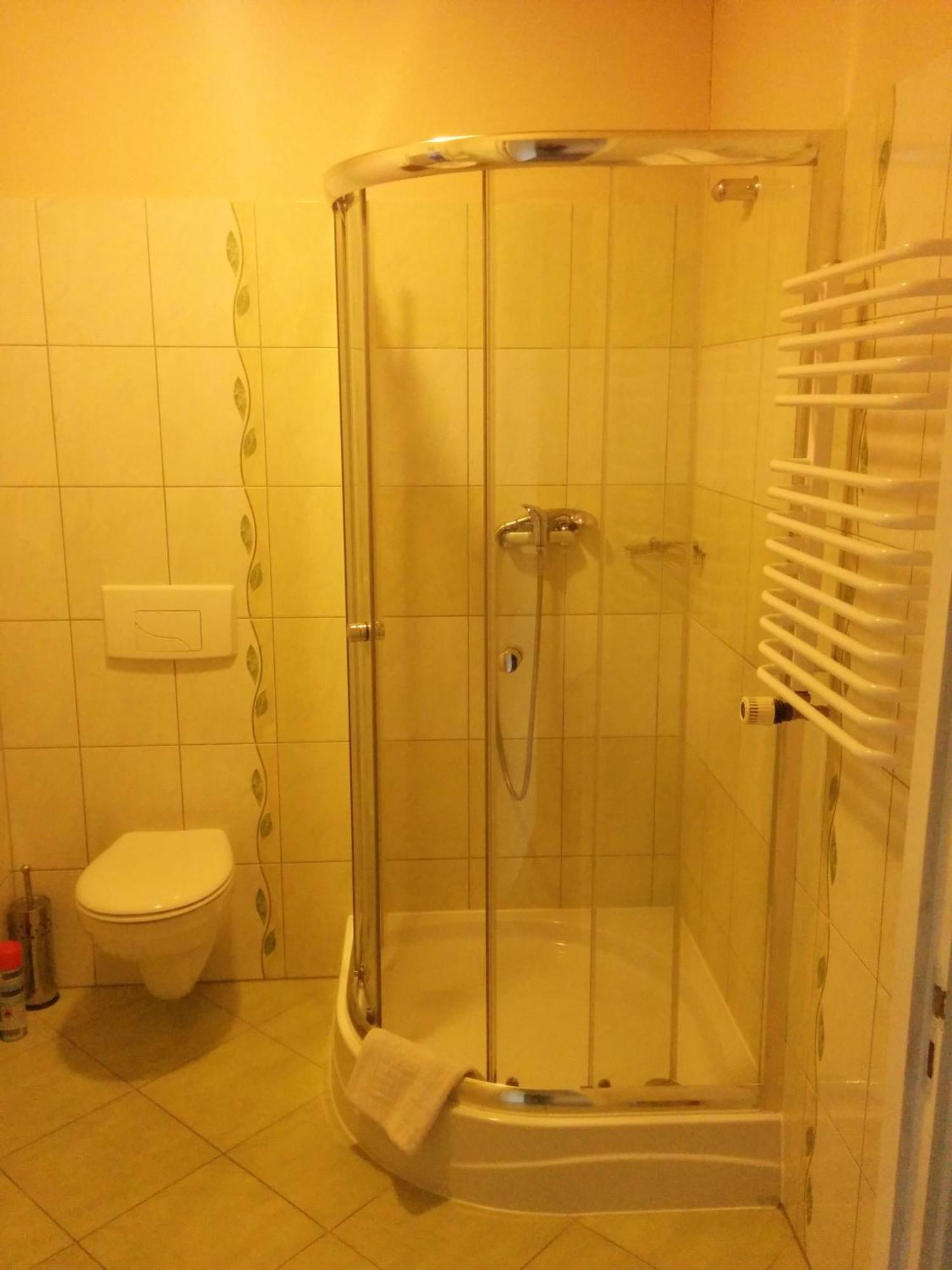 Pensjonat Nad Jeziorem Hotel Mysliborz Bilik gambar
