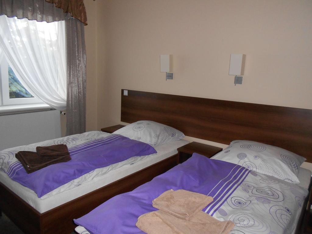 Pensjonat Nad Jeziorem Hotel Mysliborz Bilik gambar